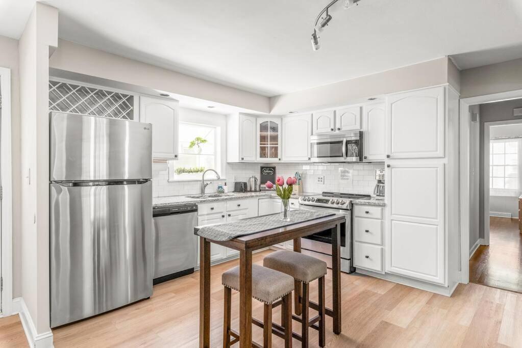 Spotless 4Br Near Clt Uptown, Fast Wi-Fi Apartment ชาร์ล็อต ภายนอก รูปภาพ